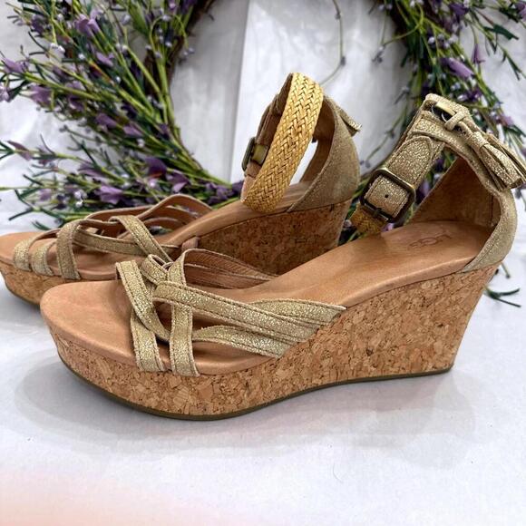 UGG Shoes - UGG Womens Sz 8.5 Lillie Gold Suede Metallic Wedge Sandal Boho Cottageco…
